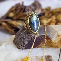 Aryia Labradorite Ring