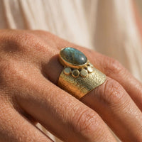 Luna Labradorite Ring