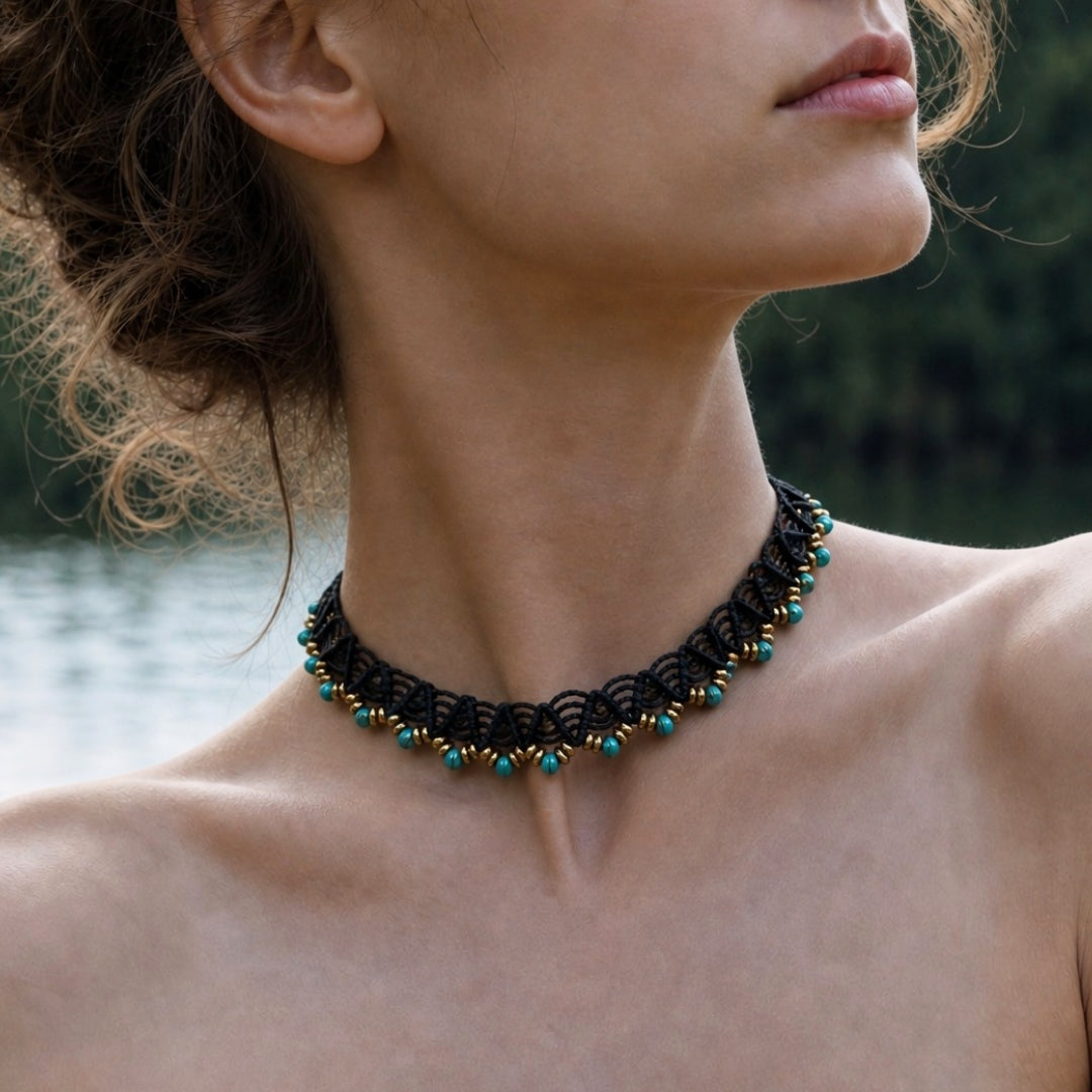 Lyra Choker